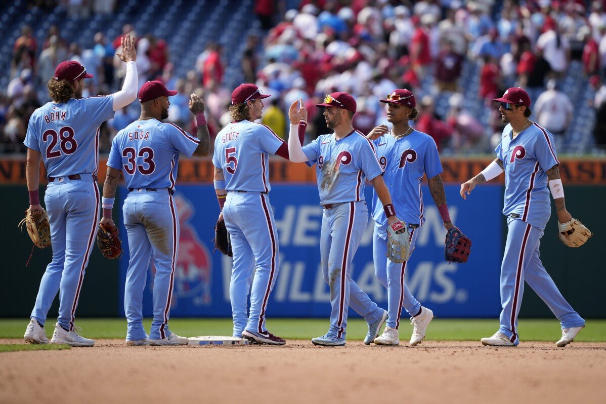 Impulsados por los fracasos en postemporada, los Phillies están en la cima con el mejor récord en el béisbol